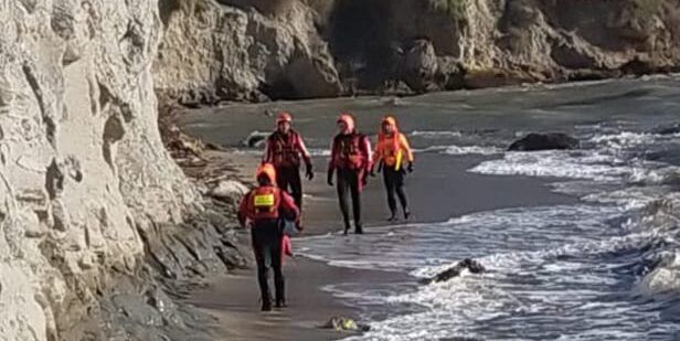 Strage di Cutro, lo stillicidio continua: recuperate altre due vittime