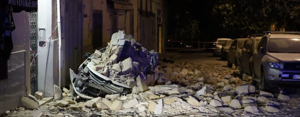 Terremoto Campi Flegrei, sciame sismico ancora in corso