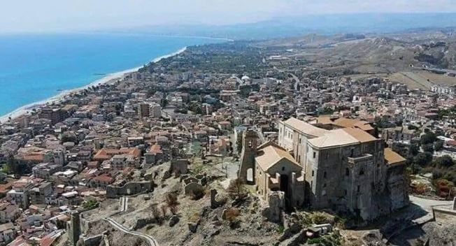 Spettacoli ed eventi, pubblicata la graduatoria definitiva dei Comuni beneficiari – ELENCHI