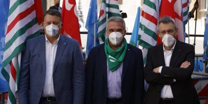 Sindacati, i leader nazionali in Calabria il 26 luglio. «Il governo si interessi del Mezzogiorno»