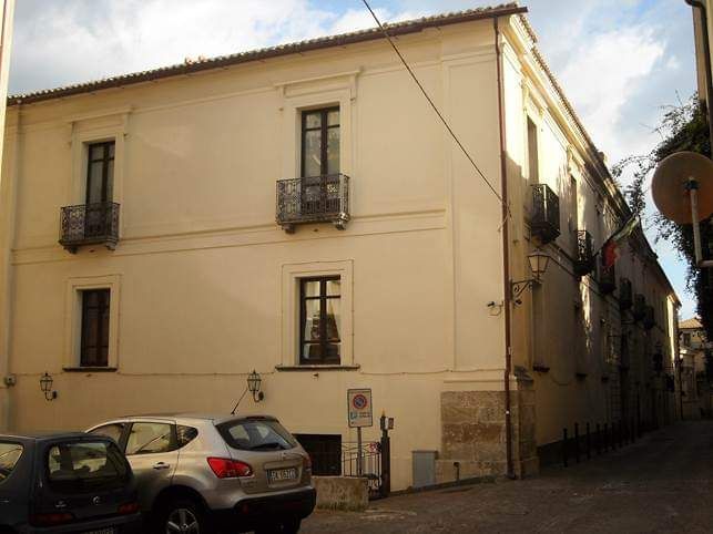 «C’è un giudice a Palazzo Alemanni»