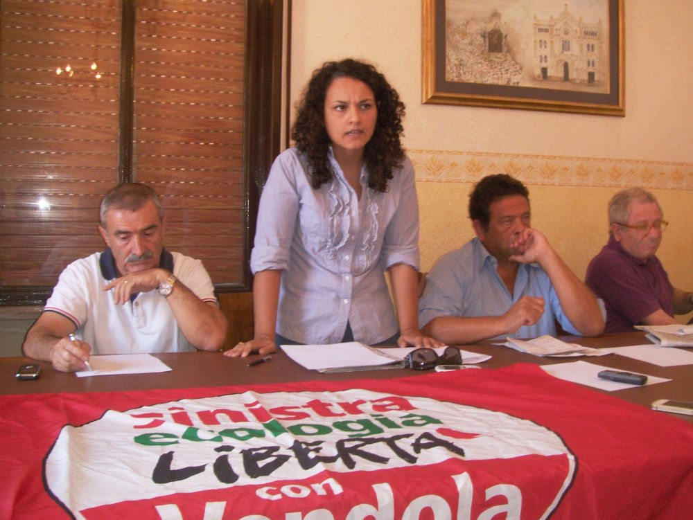 Manifesti Reggio, Sel incalza: c`è una manovra mistificante