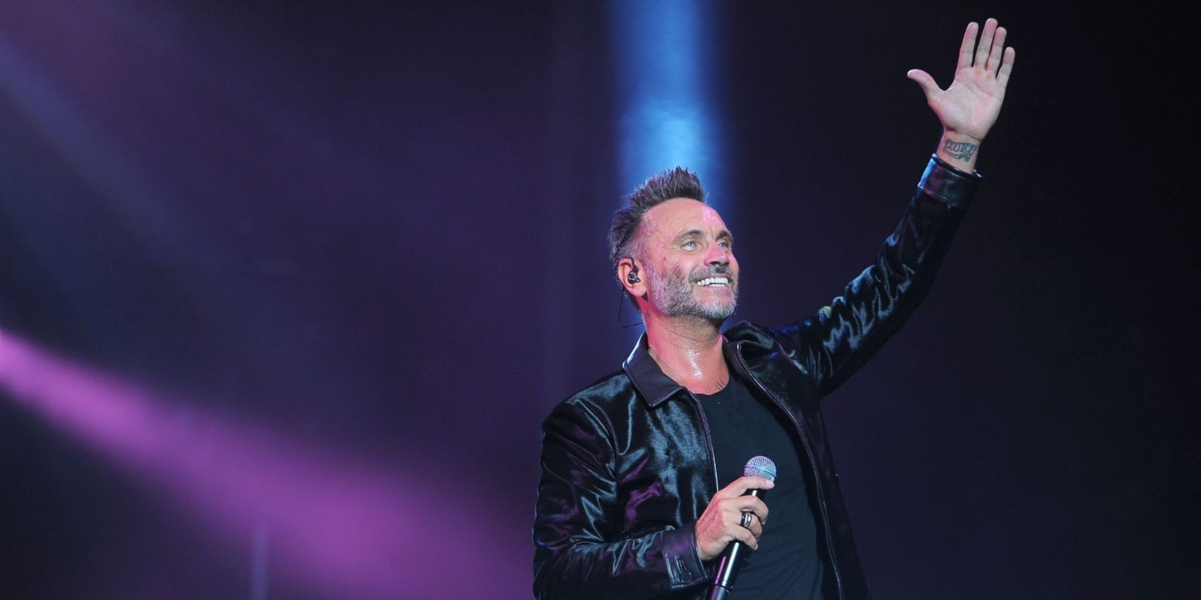 Nek porta in Calabria il suo tour “live acustico”