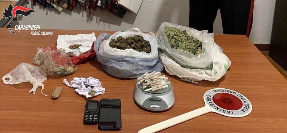 Spaccio di droga nella tendopoli di San Ferdinando, in manette un 24enne