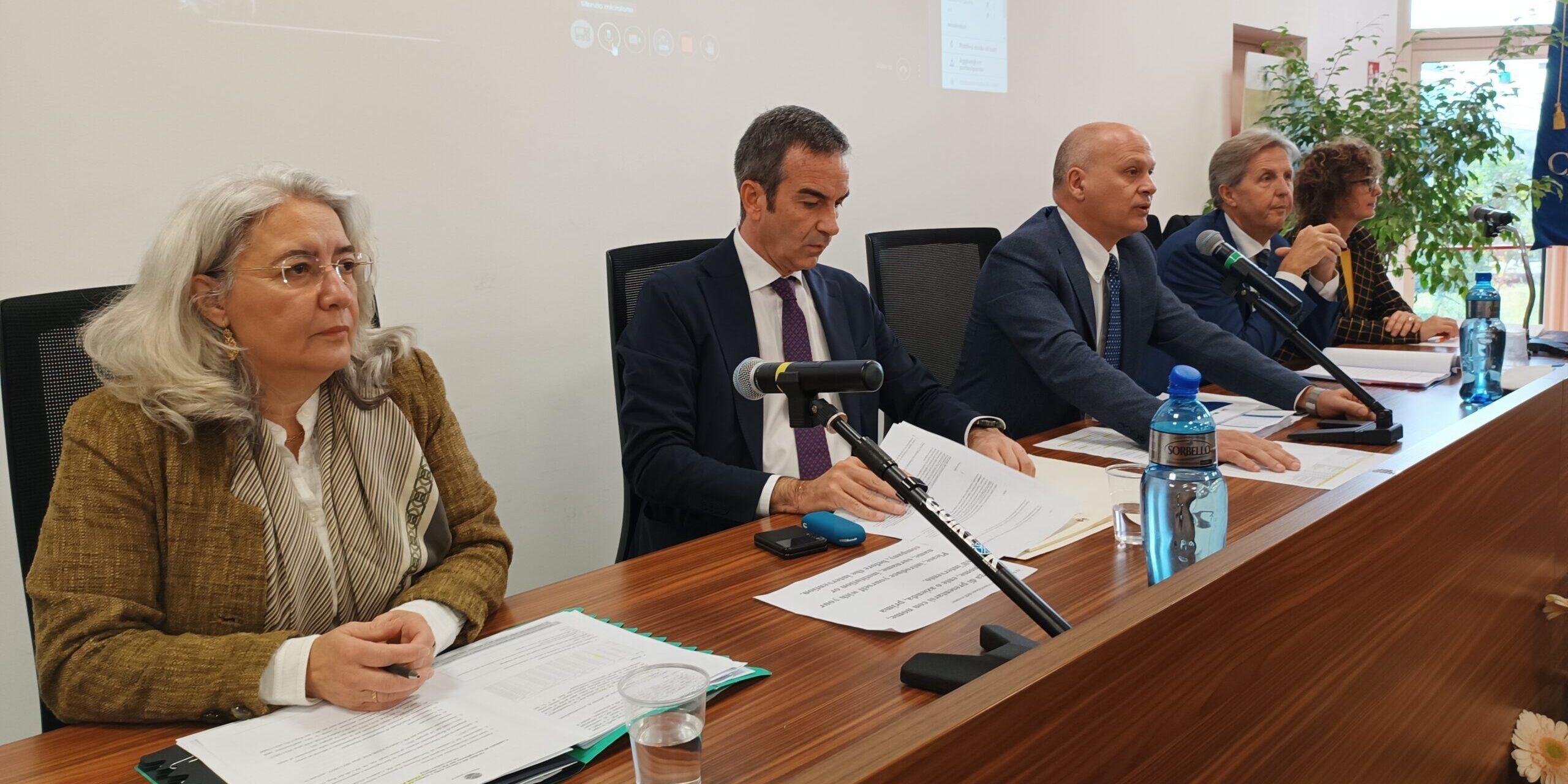 Fondi Ue, Occhiuto: «Abbiamo smentito i gufi ma ora inizia il difficile, i dirigenti siano al passo coi tempi della Giunta»