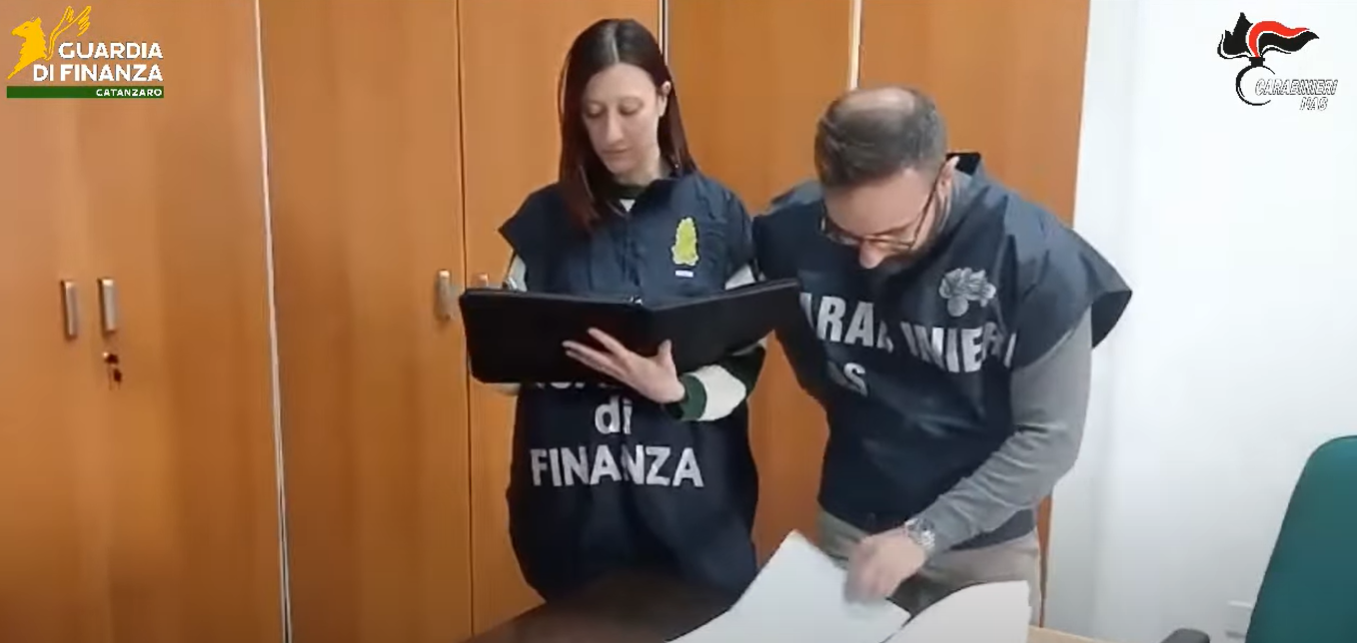 “Dulbecco”, il «Sistema Scicchitano»: interventi non autorizzati, gestione dei pazienti e compensi senza ricevuta