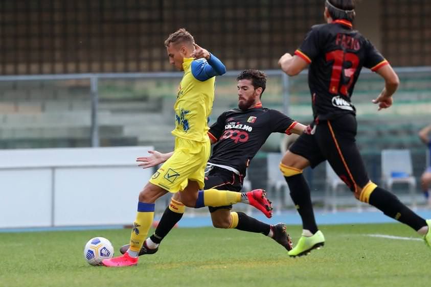 Impresa dei giallorossi al Bentegodi. Battuto il Chievo