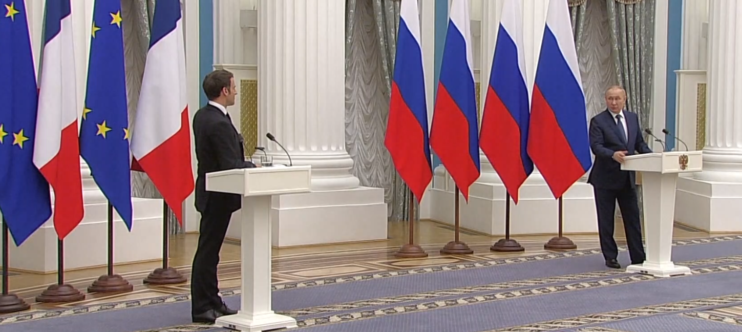 Crisi Ucraina, Macron annuncia: Biden e Putin pronti a vedersi