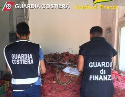 Pesca illegale, raffica di controlli in Calabria: sequestrate 5 tonnellate di prodotti ittici – FOTO E VIDEO