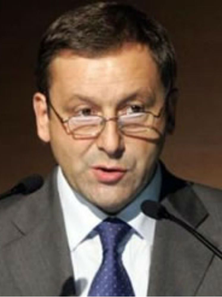 Fuga dei cervelli, il ministro Profumo: «Puntare sulla legalità»