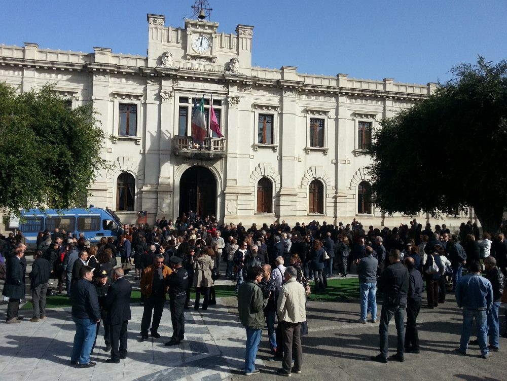Reggio, piazza Italia cuore del malcontento cittadino