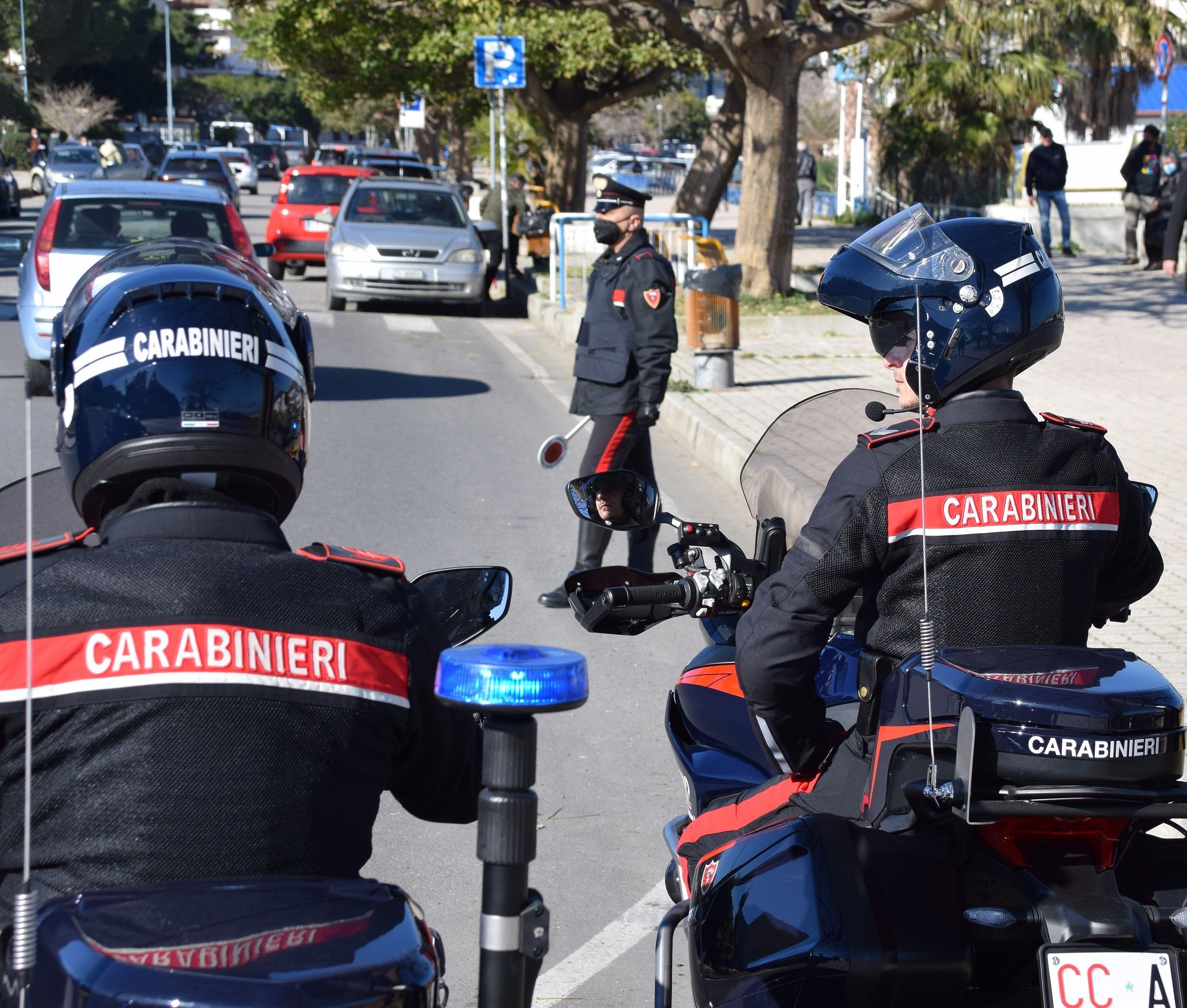 Controlli dei carabinieri nel Catanzarese: arrestate 3 persone