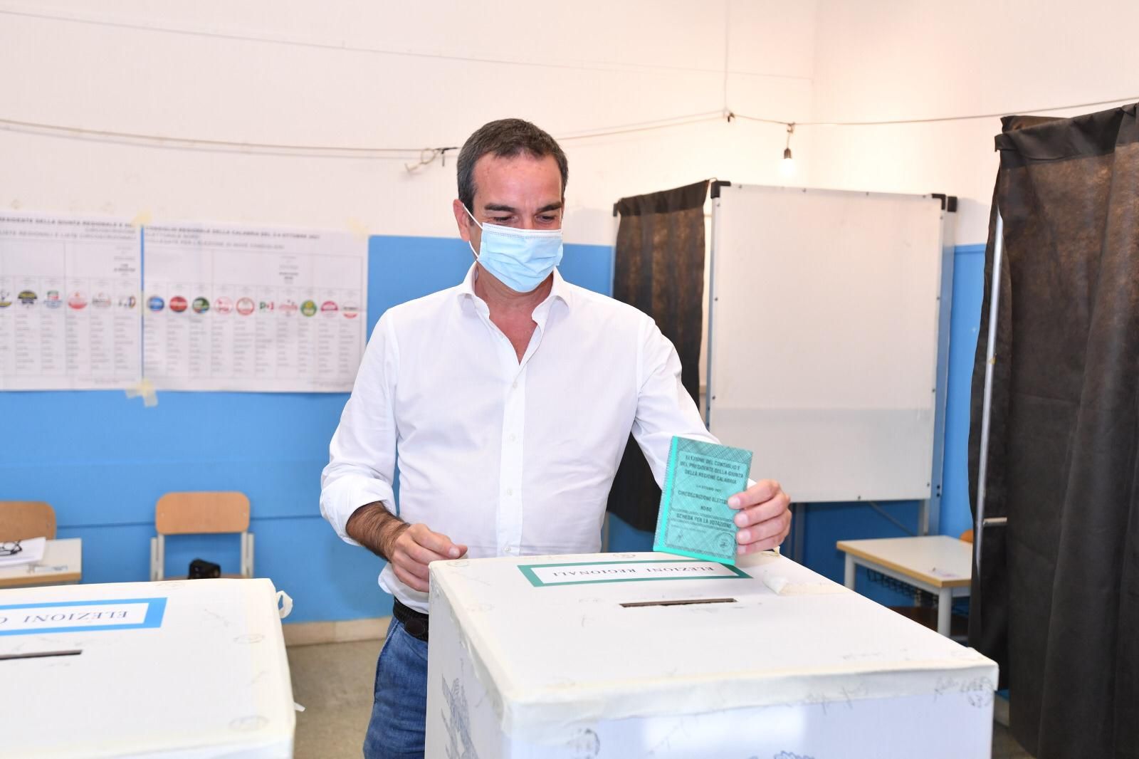 Proiezione Swg: Occhiuto stravince, Bruni al 29,4%, de Magistris al 15,1. Forza Italia primo partito