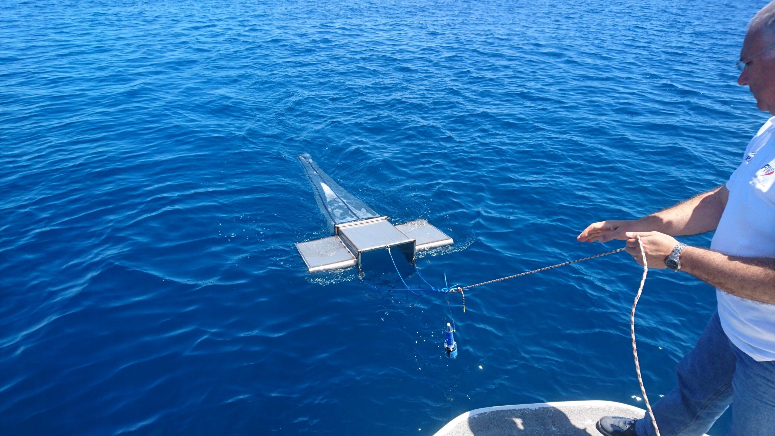 Arpacal: «Nel Tirreno maggior inquinamento da microplastiche»