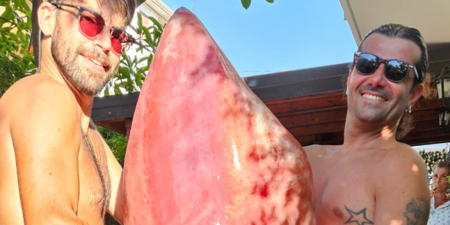 Cattura da record a Bocale: calamaro da 17 chili emerge dagli abissi