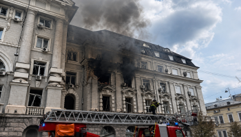 Drone russo contro il quartier generale degli 007 ucraini a Kiev