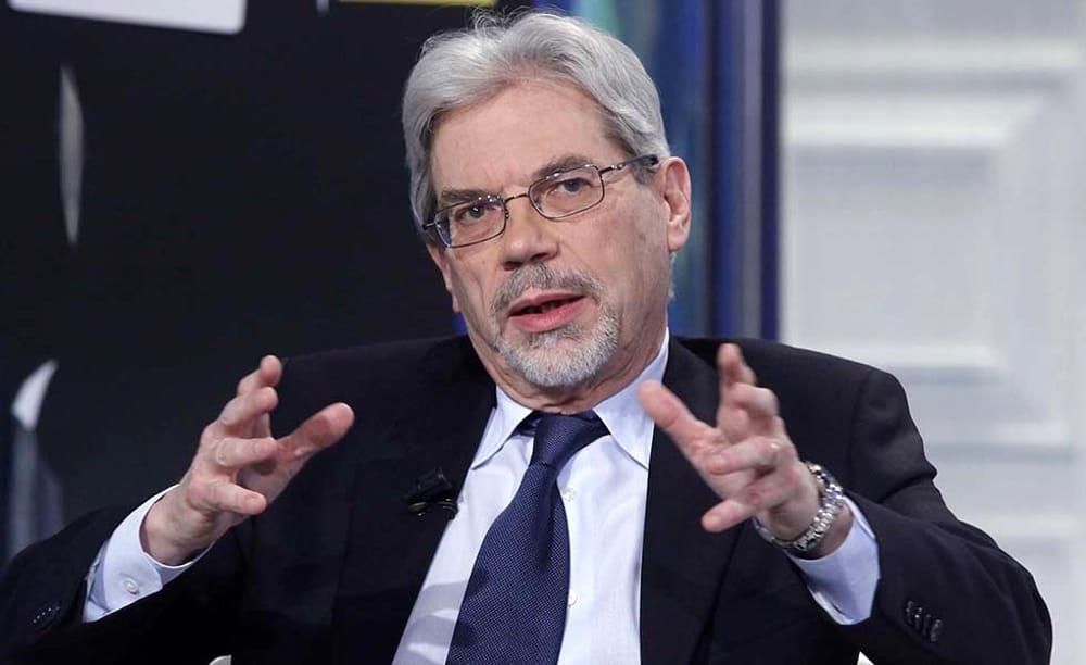 Il ministro De Vincenti: «Cinque miliardi per la Calabria»