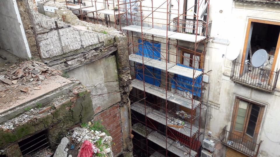 Occhiuto: «Demoliremo fabbricati privati a rischio crollo»