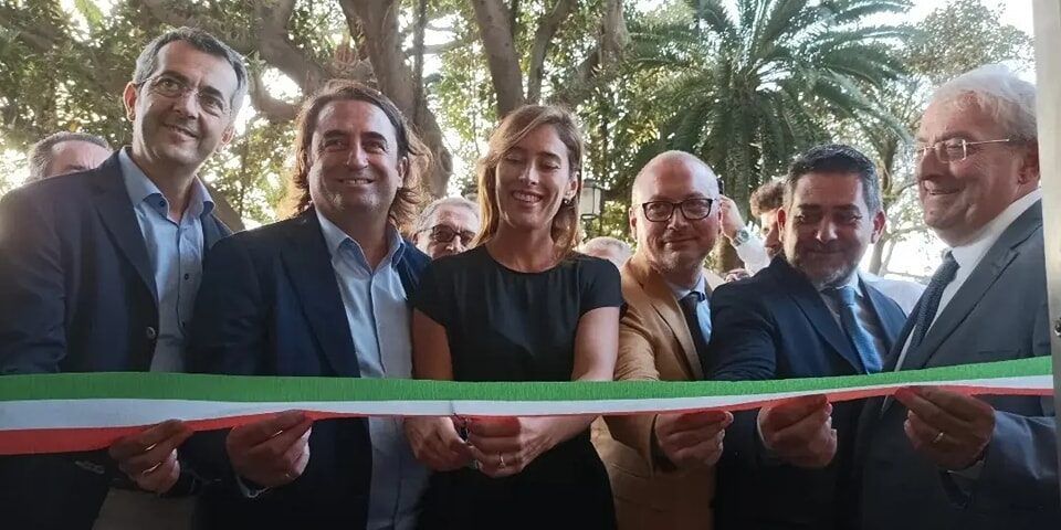 Tour della Boschi a Reggio e provincia: «Il porto di Gioia Tauro è un’eccellenza. E sì al Ponte»