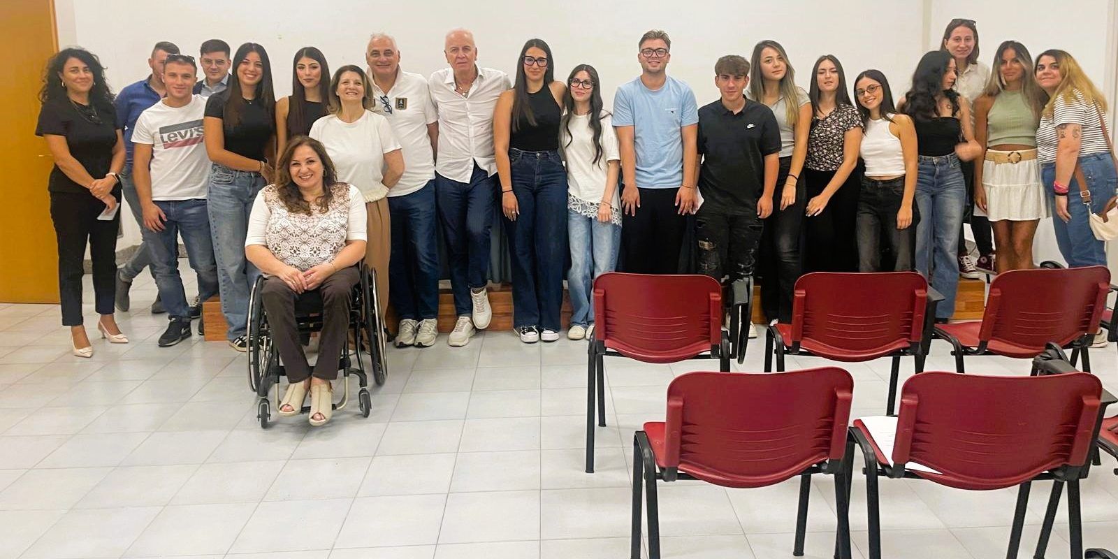 Asp Catanzaro, venti giovani volontari in campo per orientare e supportare i pazienti