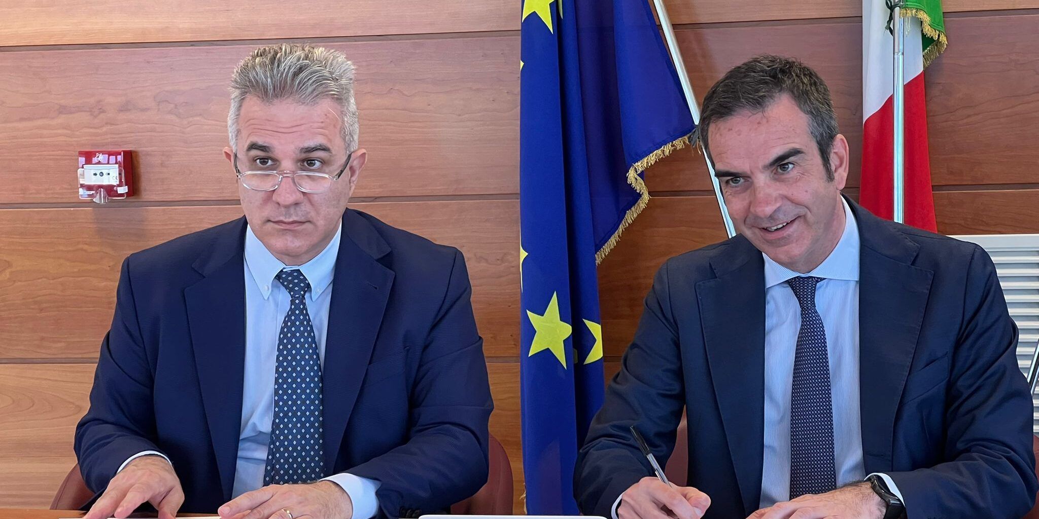 Rifiuti, via al protocollo Regione-Conai. Occhiuto punta sul riciclo e e la differenziata