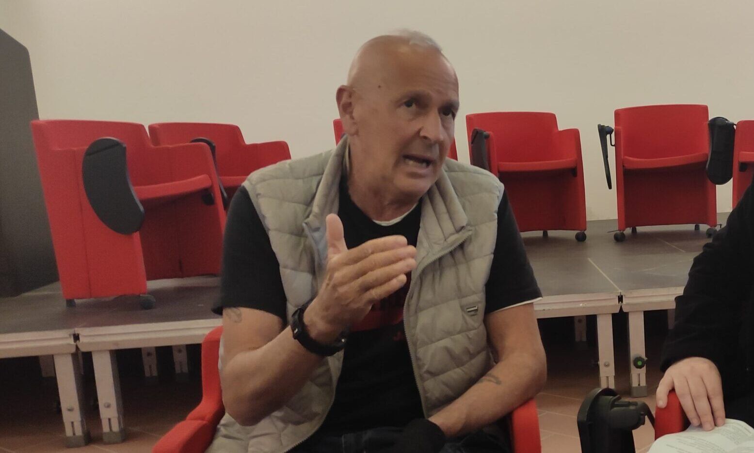 Capitano Ultimo torna a Vibo da candidato alle europee: «Dobbiamo costruire un’Europa dei comuni» – VIDEO