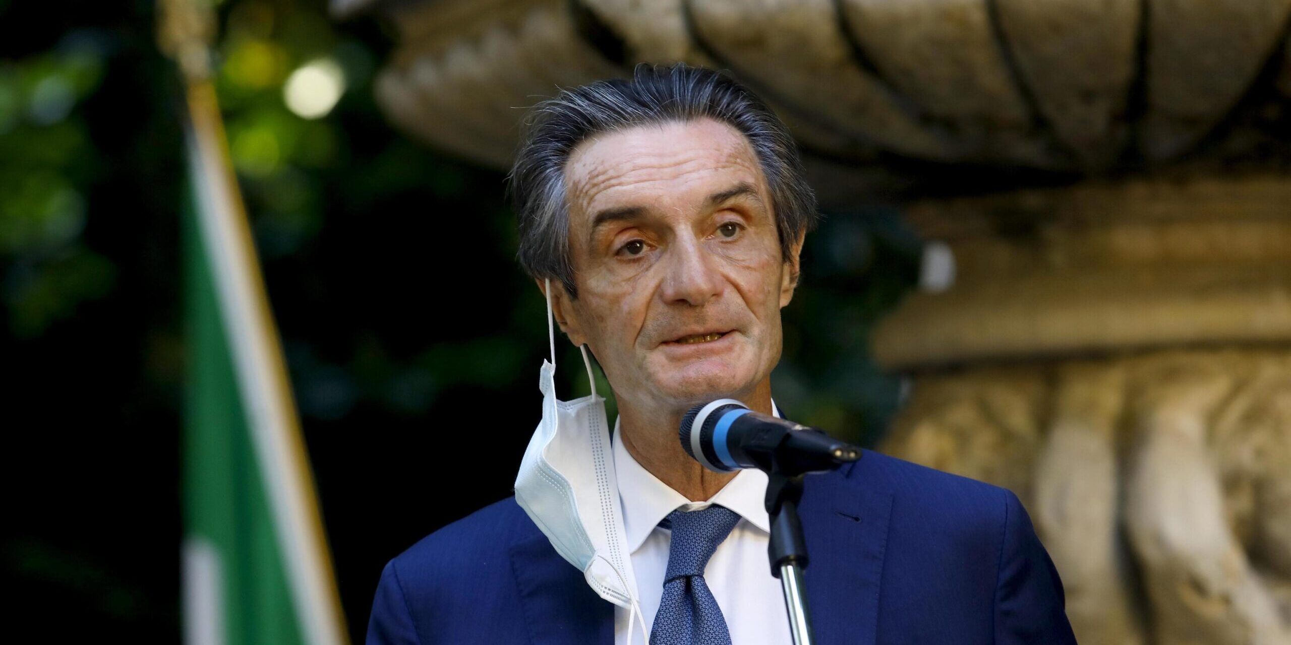 Caso camici, la Procura di Milano chiede il processo per Fontana