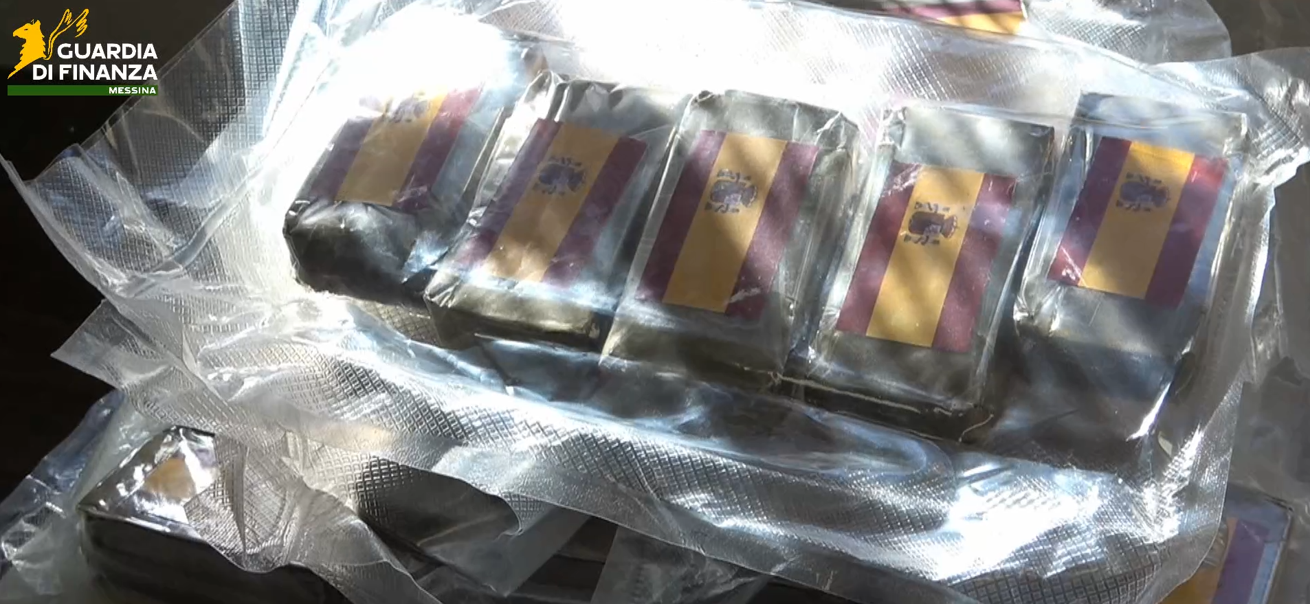 Corriere della droga arrestato agli imbarcaderi di Messina – VIDEO