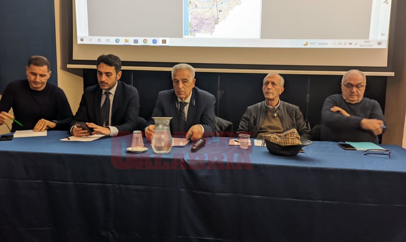 Illegittimo e obsoleto, il Psc non convince Lamezia e il centrosinistra. «Basta cementificare la Calabria»