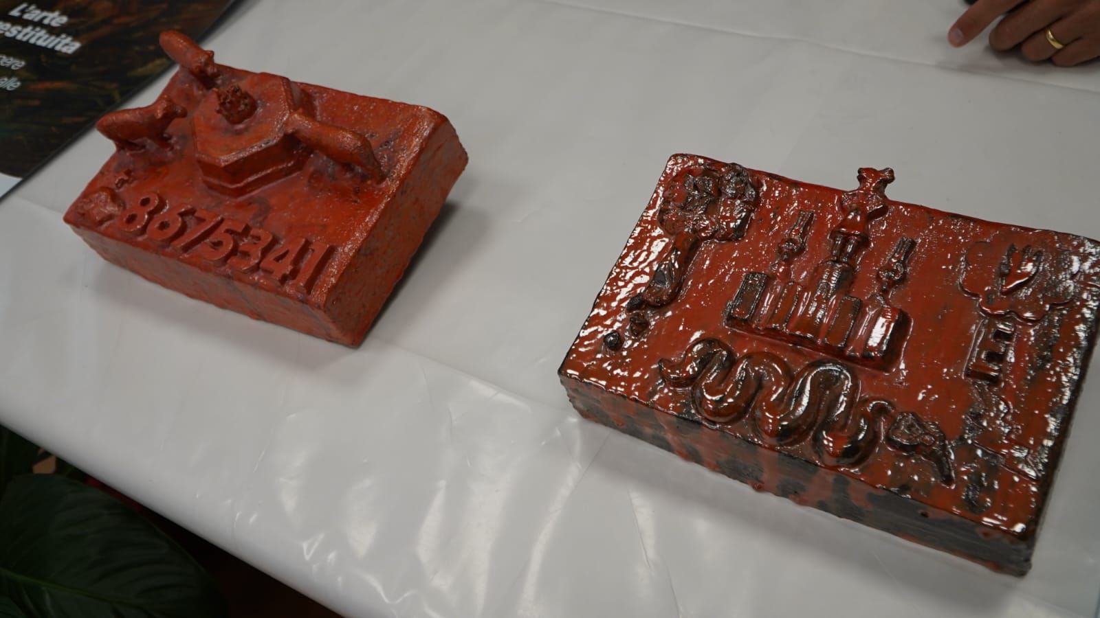 Reggio, al Palazzo della Cultura da oggi esposte 22 nuove opere della confisca Mokbel – FOTO