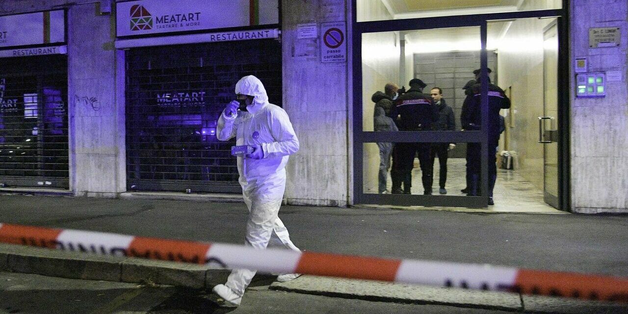 Ucciso anziano a Milano con una motosega, caccia al killer