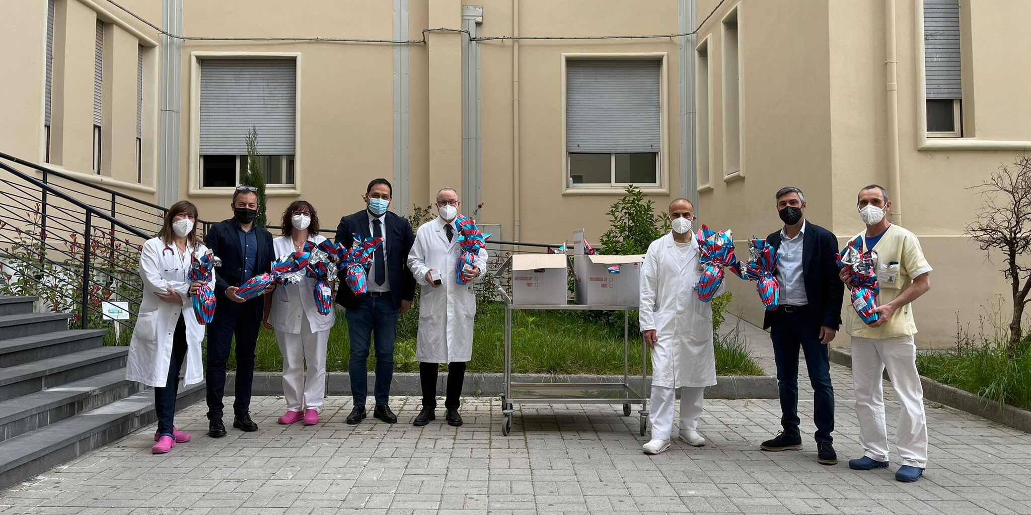 Le uova del Sim Carabinieri per i piccoli dei reparti di pediatria