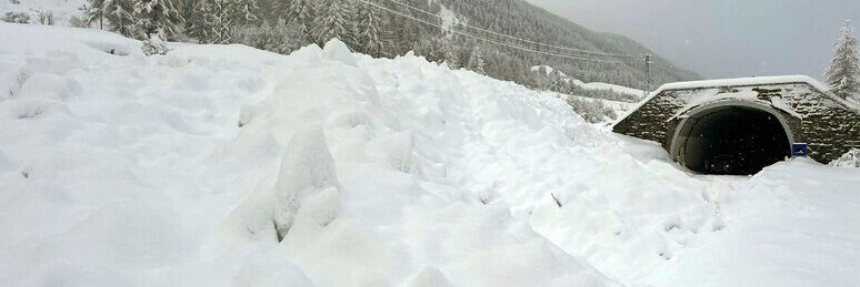 Alto Adige, 16enne muore travolto da una valanga