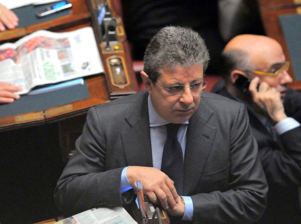 ‘Ndrangheta, processo “Malapigna”: 14 anni per Giancarlo Pittelli. 22 anni per Rocco Delfino – NOMI