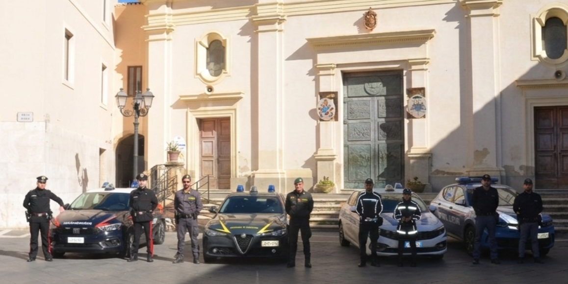 Focus ‘ndrangheta nel Crotonese: sospesa un’attività di ristorazione, denunce e sanzioni