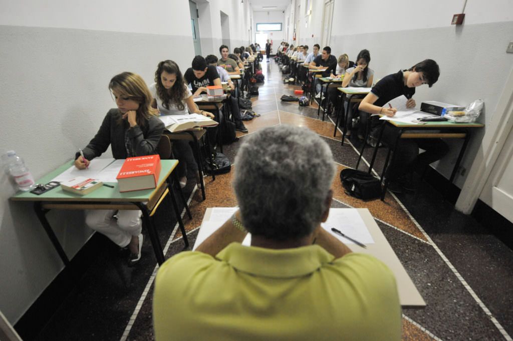 Maturità, l'augurio del direttore dell'Ufficio scolastico regionale agli studenti: «Volate alto»