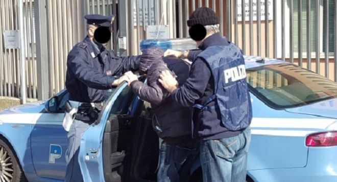 Furto e rapina in Emilia Romagna, colombiano arrestato a Gioia Tauro