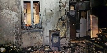 Incendio devastante a Reggio Calabria: stabile evacuato, famiglia con tre bambini salva