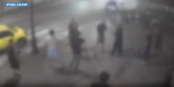 Accoltellamento a Siderno, la violenta rissa ripresa dalle telecamere. Emessi sette “daspo Willy” – VIDEO