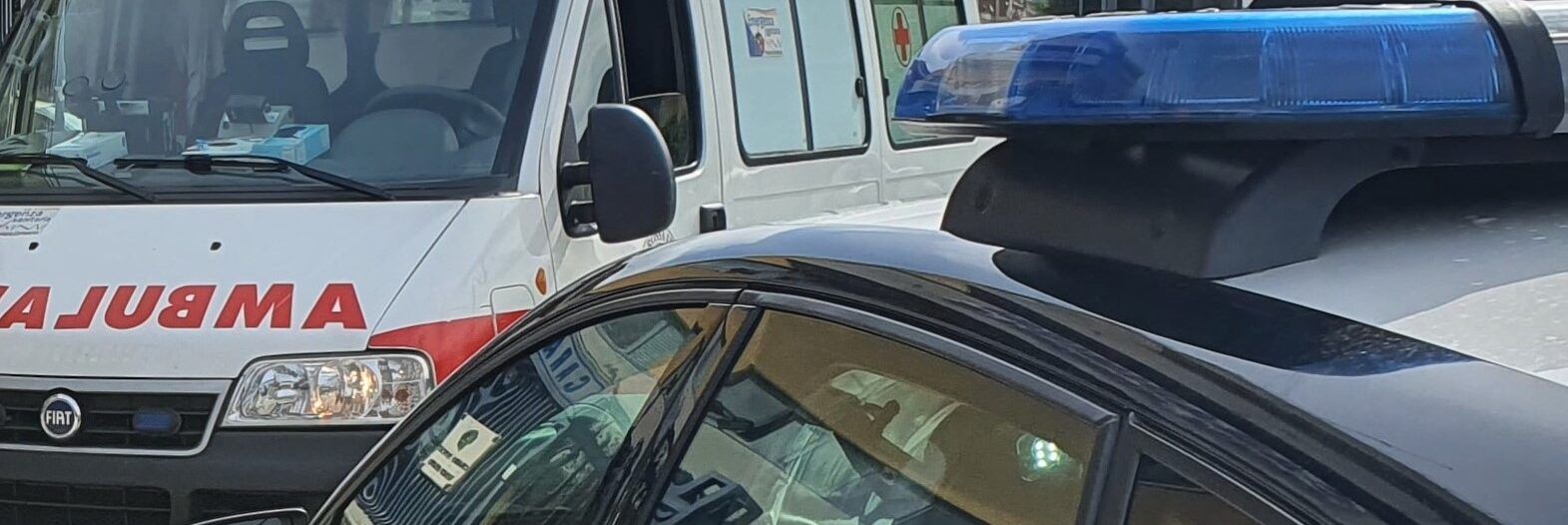 Marito e moglie trovati morti in casa, ipotesi omicidio-suicidio