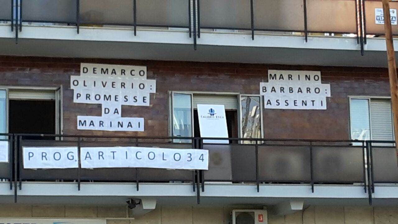 Niente stipendi, occupata la sede di Calabria Etica