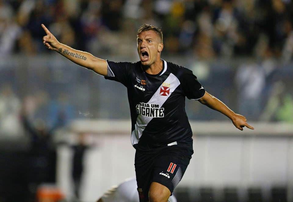 Calciomercato, Maxi Lopez verso il Crotone