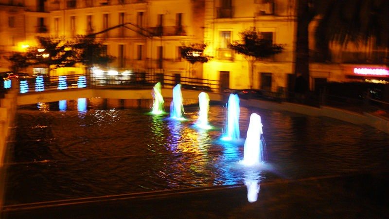 Lamezia, spruzzano spray urticante nella piazza della movida