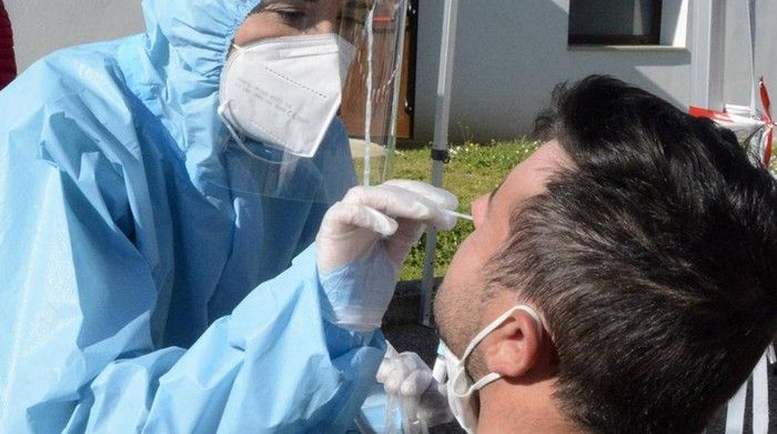 Covid: scende ancora il numero dei contagi, quattro le vittime segnalate – IL GRAFICO