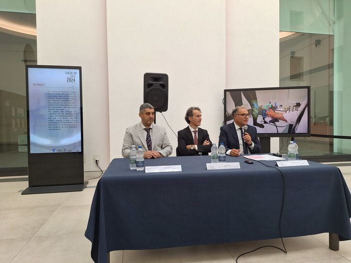 Concluso il check-up: i Bronzi di Riace «non stanno male». I risultati definitivi tra qualche mese