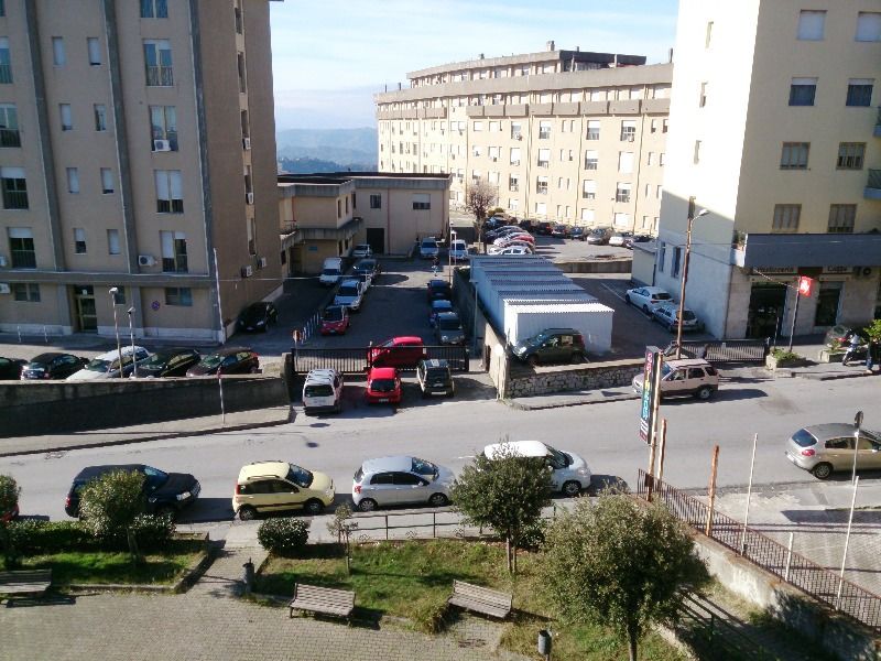 Lotta alla pandemia, 74 sindaci a Conte: «In Calabria serve un ospedale Covid»