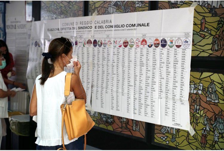 Caos elezioni a Reggio, «le amministrative vanno annullate»