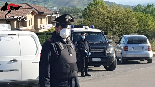 Rende, arrestato spacciatore trovato con 2mila euro e un libro contabile