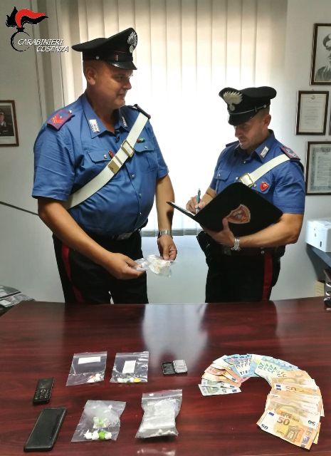 Spaccio di cocaina ed eroina, arresti a Cosenza e a Lattarico