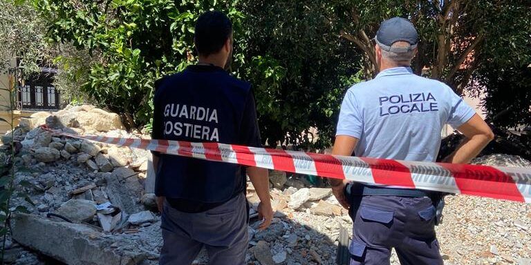 Catanzaro, scoperta discarica abusiva in pieno centro storico